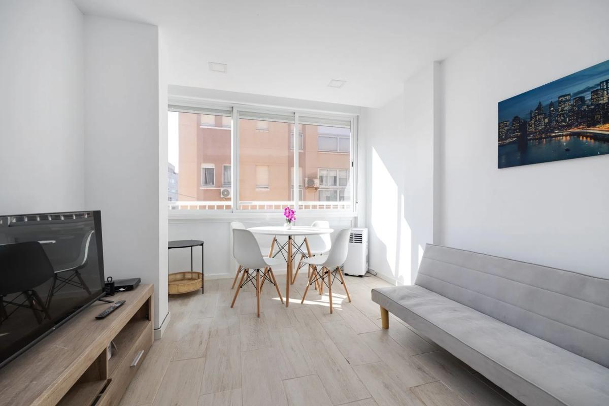 Sale of apartment in Calle del Puerto Romano, 2, Torrevieja
photo 3