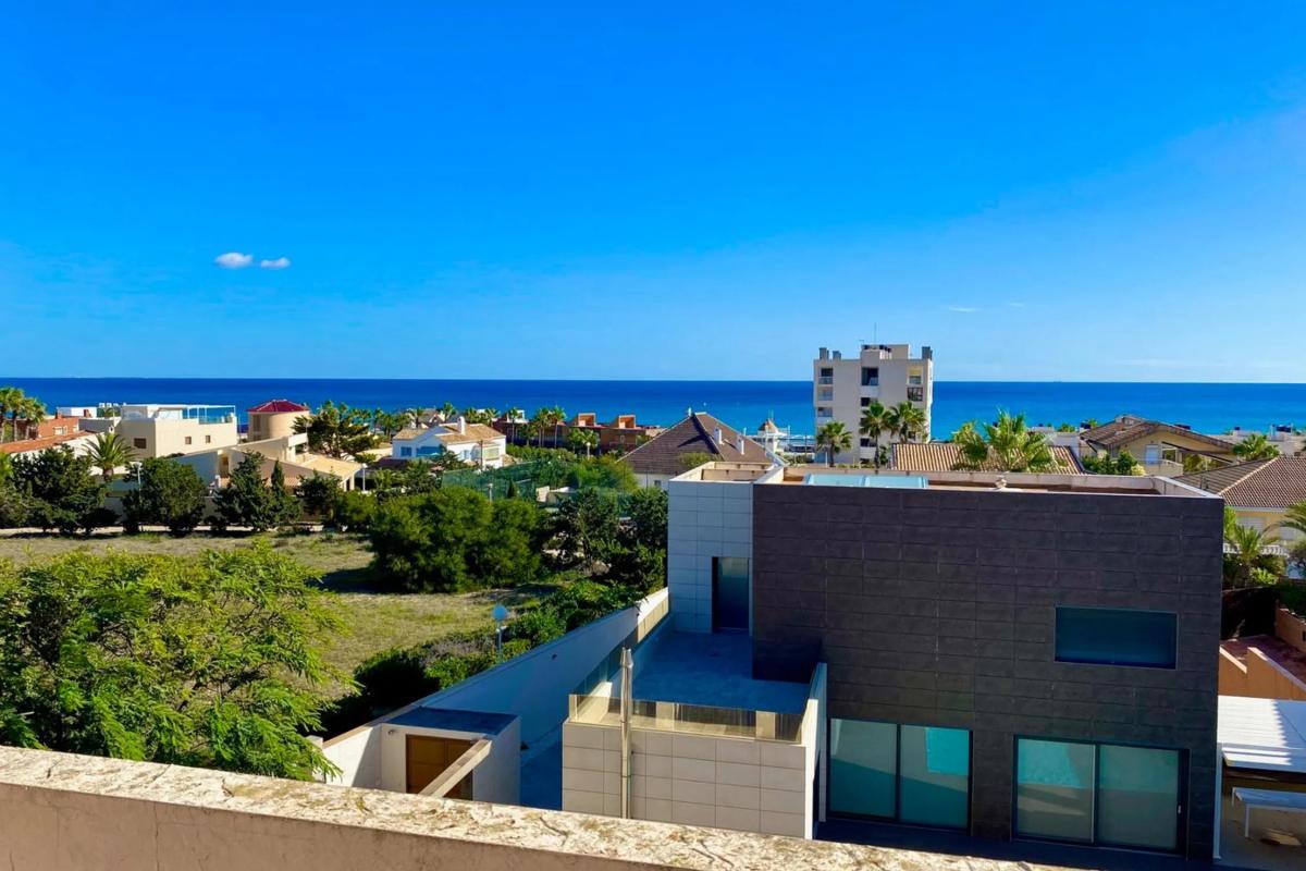 Properties for sale and rent in Spain photo 4