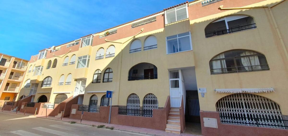 Sprzedaż poddasza w Calle Antonio Gil, 18, Torrevieja photo 2