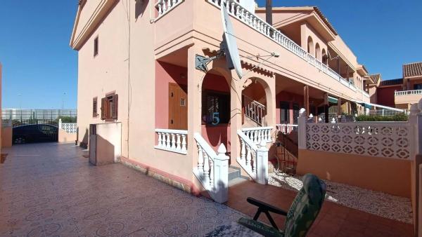 Apartment for sale in  Barrio La Siesta - El Salado - Torreta, Torrevieja photo 1