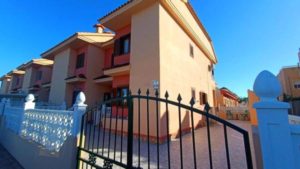 Apartment for sale in  Barrio La Siesta - El Salado - Torreta, Torrevieja photo 3
