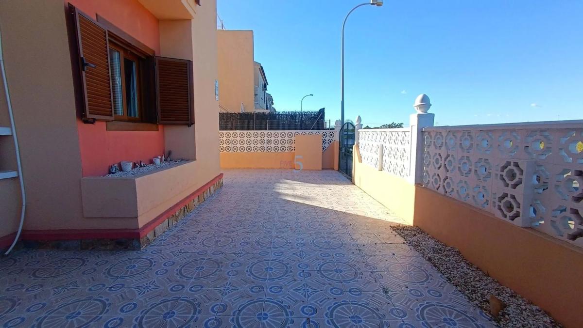 Sprzedaż mieszkania w Barrio La Siesta - El Salado - Torreta, Torrevieja
 photo 4