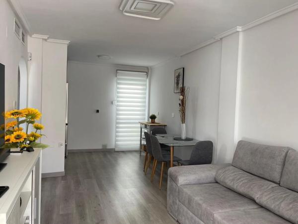 Terraced house for sale at Residencial Parque de las Naciones, 10 , Torrevieja thumbnail 2