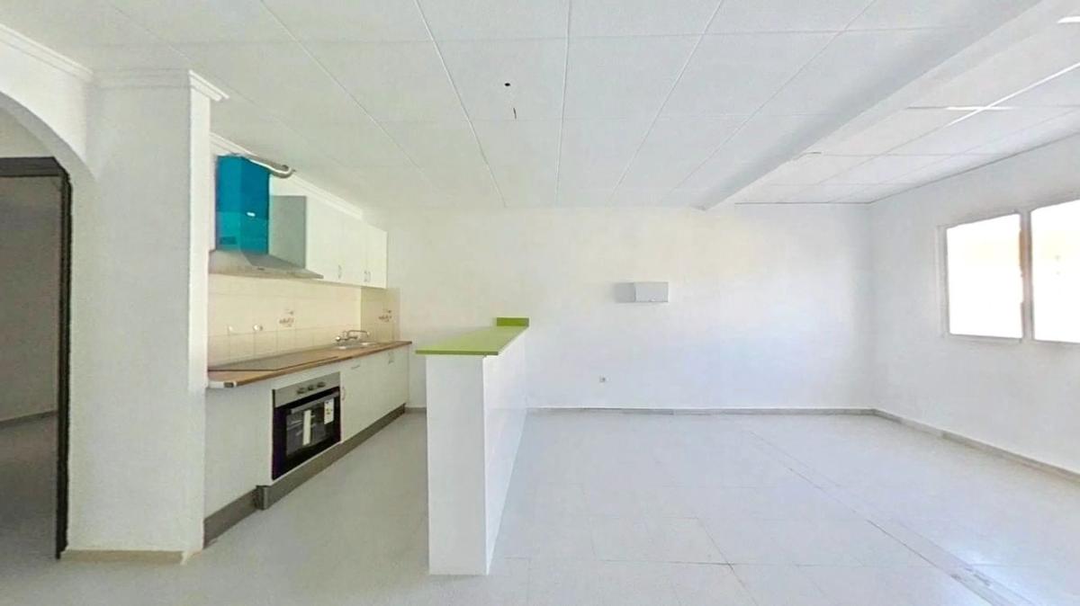 Venta de piso en Barrio La Siesta - El Salado - Torreta, Torrevieja
photo 1
