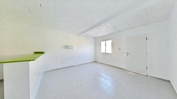 Mieszkanie na sprzedaż w  Barrio La Siesta - El Salado - Torreta, Torrevieja photo 4