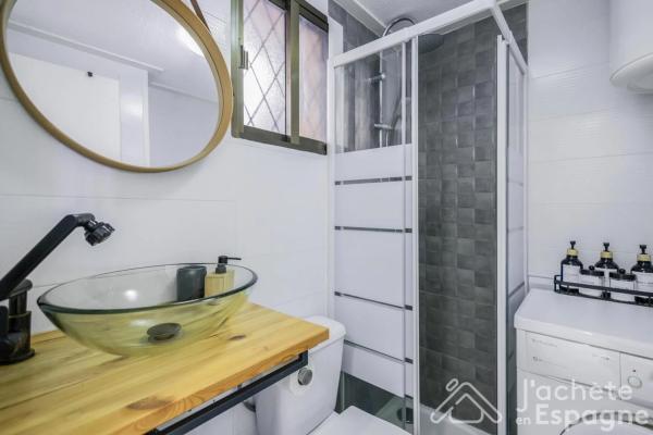 Piso en venta en Avenida Robleda, Torrevieja
thumbnail 1
