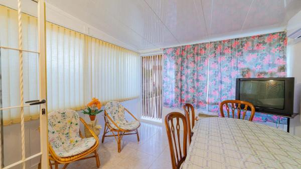 Independent chalet for sale in Calle Luna, 322, Torrevieja
thumbnail 2