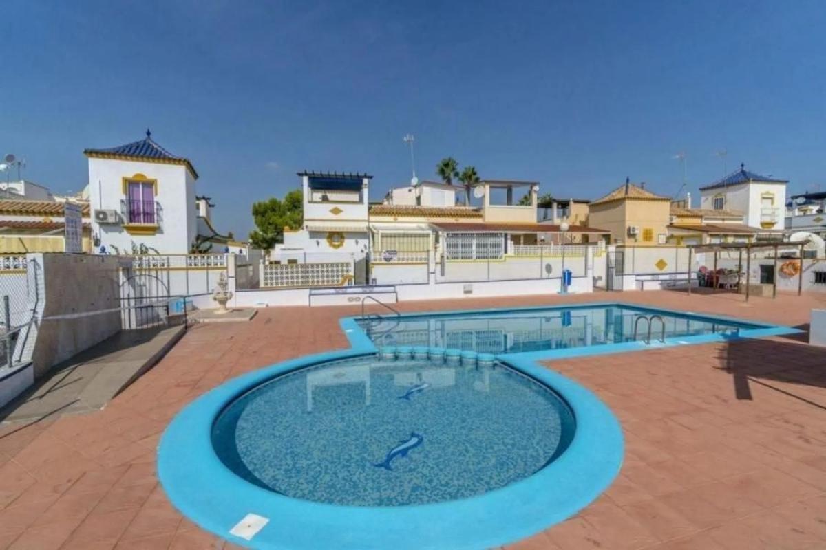 Duplex sale in Barrio La Siesta - El Salado - Torreta, Torrevieja photo 1