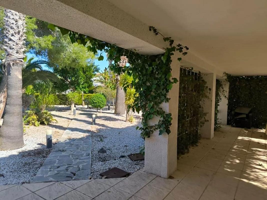 Venta de chalet independiente en Calle Flecha, 6, Torrevieja
photo 1