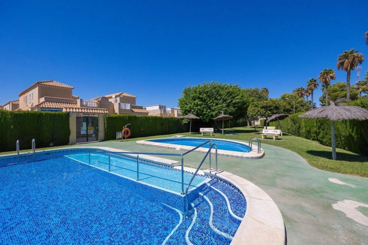 Venta de duplex en Calle el Pelícano, 118, Torrevieja photo 3