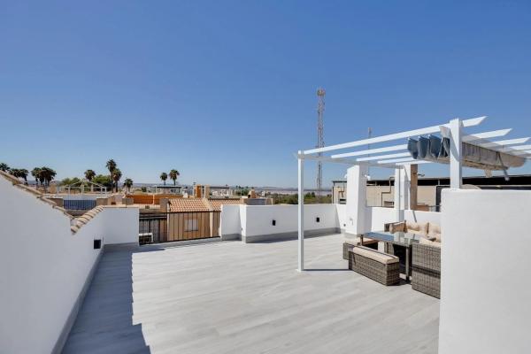 Duplex for sale on Calle el Pelícano, 118, Torrevieja photo 4