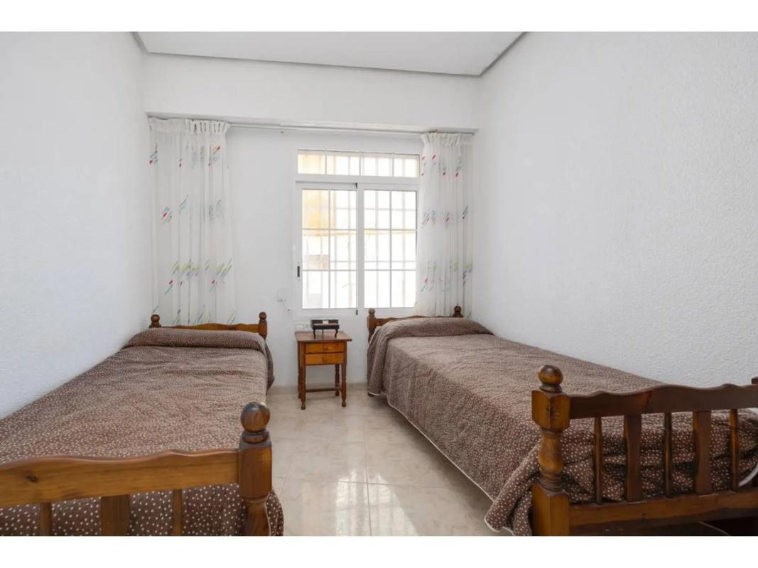 Sale of apartment in Barrio La Siesta - El Salado - Torreta, Torrevieja
 photo 2
