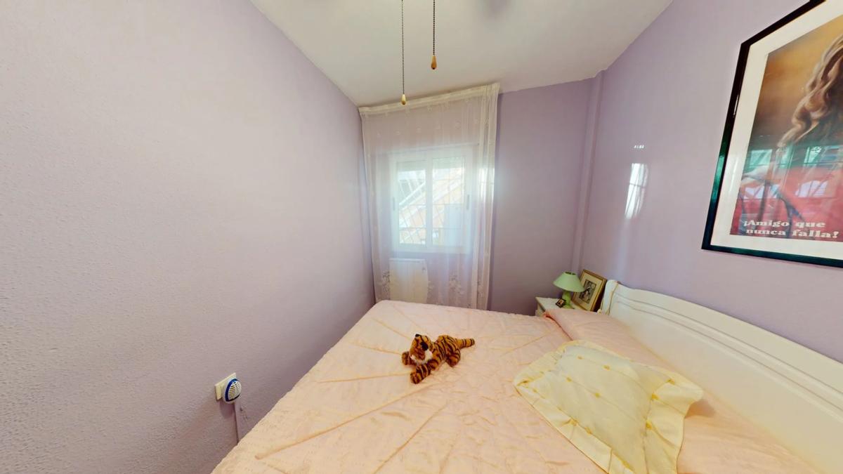 Venta de chalet adosado en Calle Alondra , Torrevieja photo 4