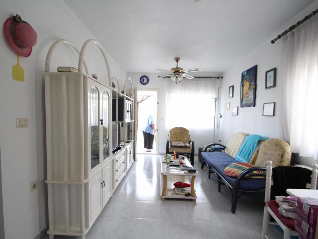 Sprzedaż niezależnego domku jednorodzinnego w Barrio La Siesta - El Salado - Torreta, Torrevieja photo 3