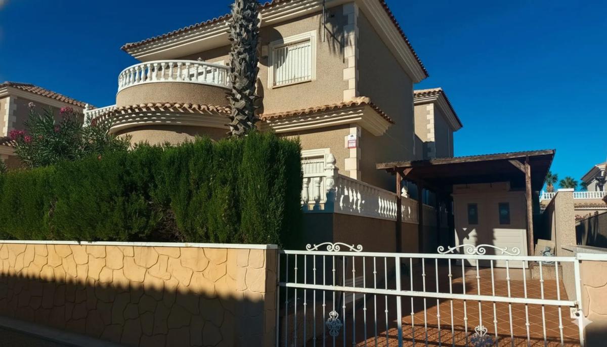 Venta de chalet independiente en Urbanización los Altos, 10 B, Torrevieja
photo 3