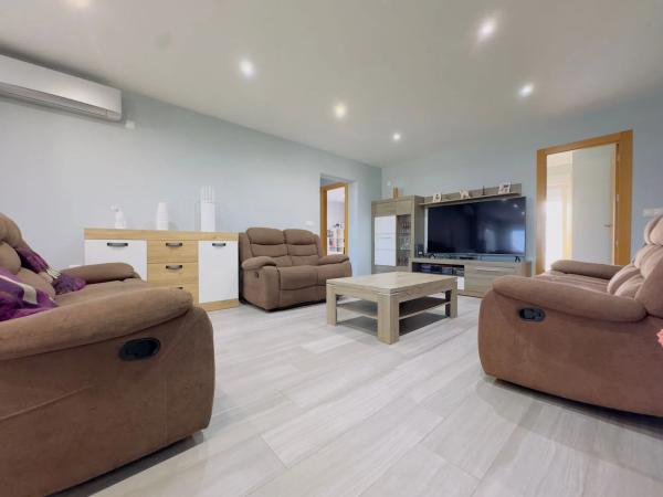 Chalet wolnostojący na sprzedaż w Calle Cruz del Sur, Torrevieja thumbnail 2