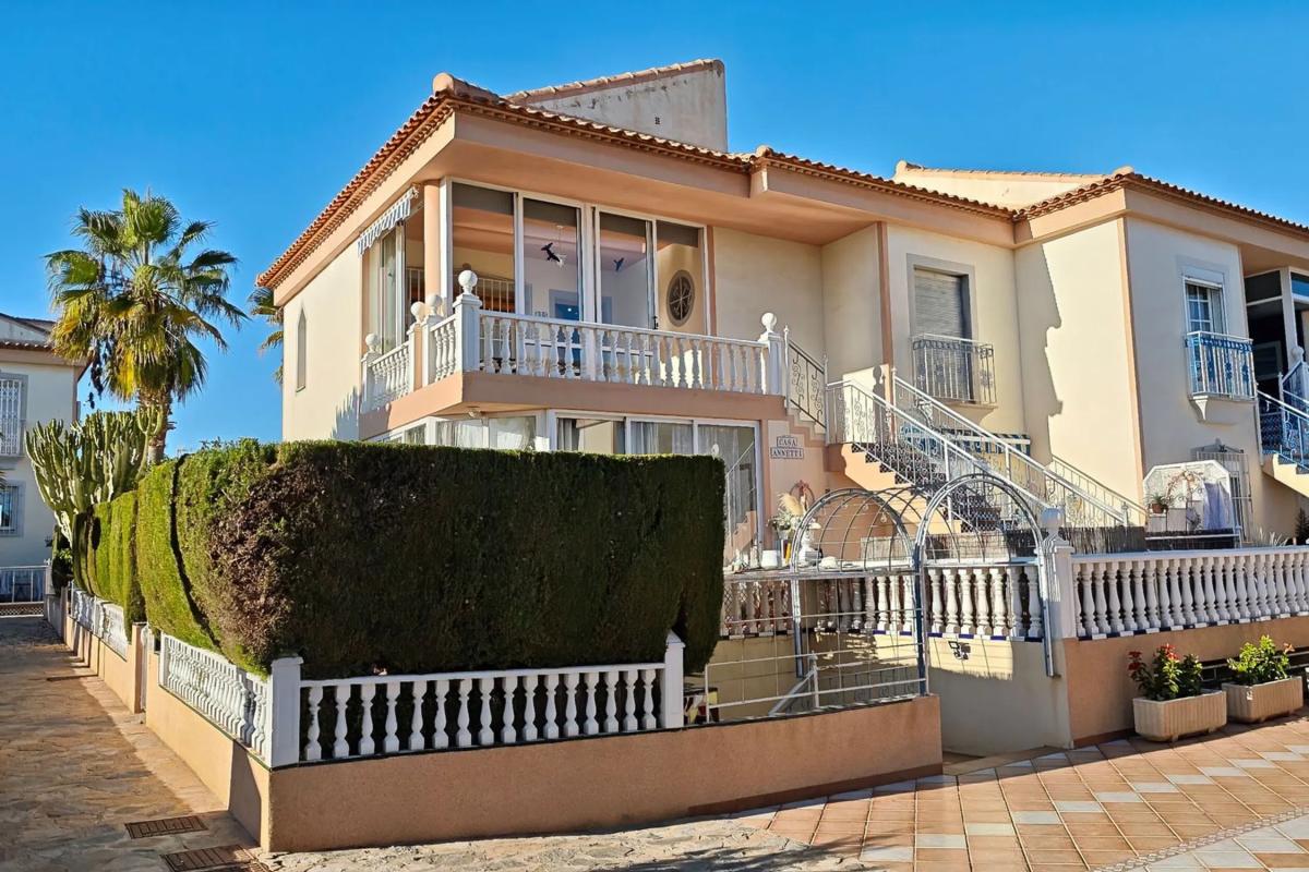 Venta de ático en Urbanización los Altos, 1, Torrevieja photo 1