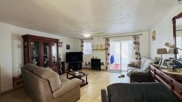 Chalet independiente en venta en Barrio Los Balcones - Los Altos del Edén, Torrevieja
thumbnail 1
