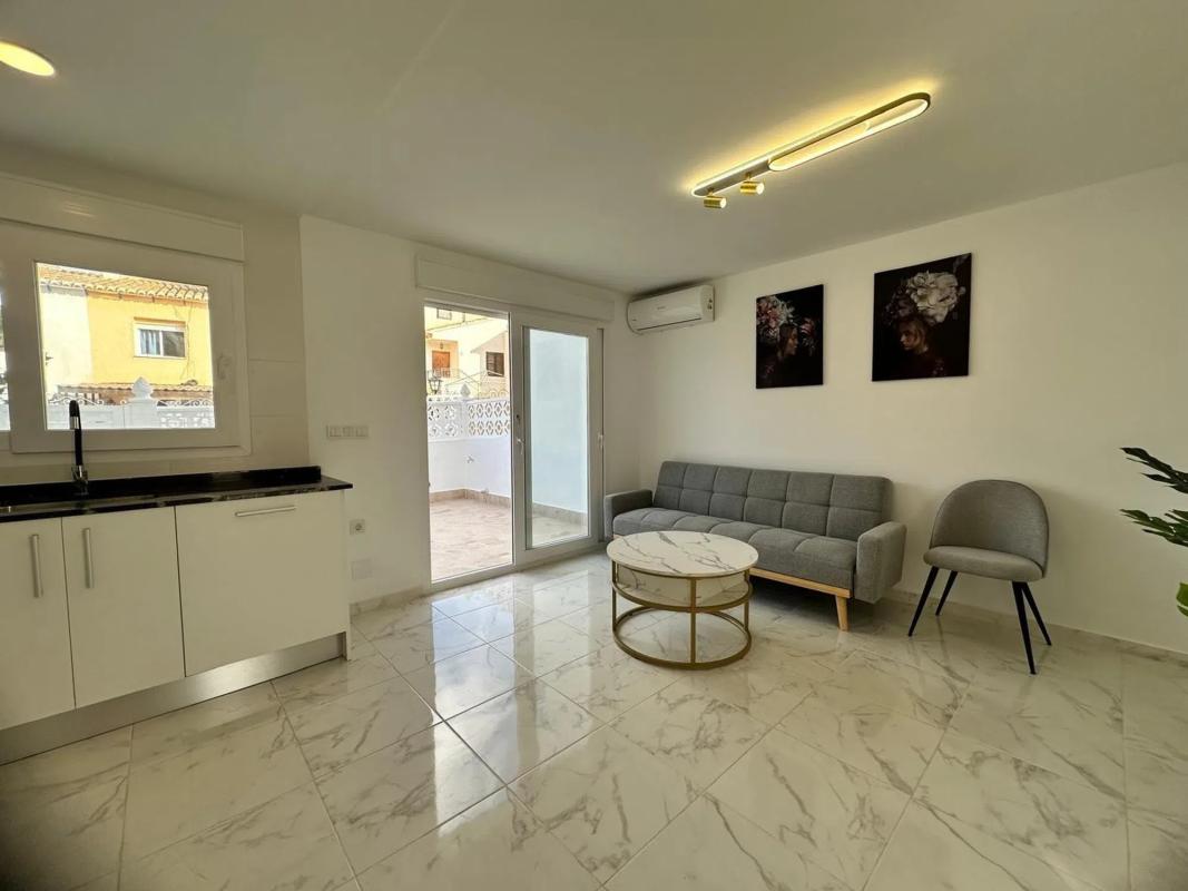 Properties for sale and rent in Spain photo 4