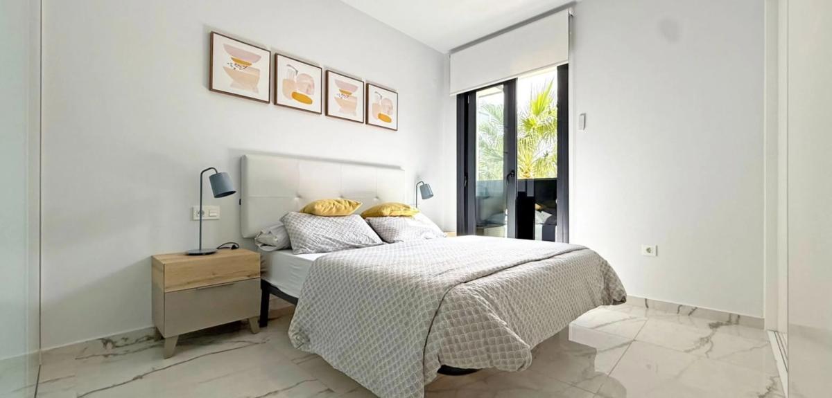 Sale of apartment in Barrio Los Balcones - Los Altos del Edén, Torrevieja
photo 2