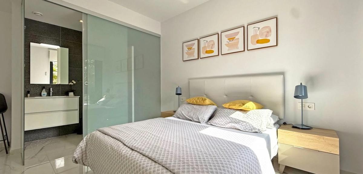 Sale of apartment in Barrio Los Balcones - Los Altos del Edén, Torrevieja
photo 3