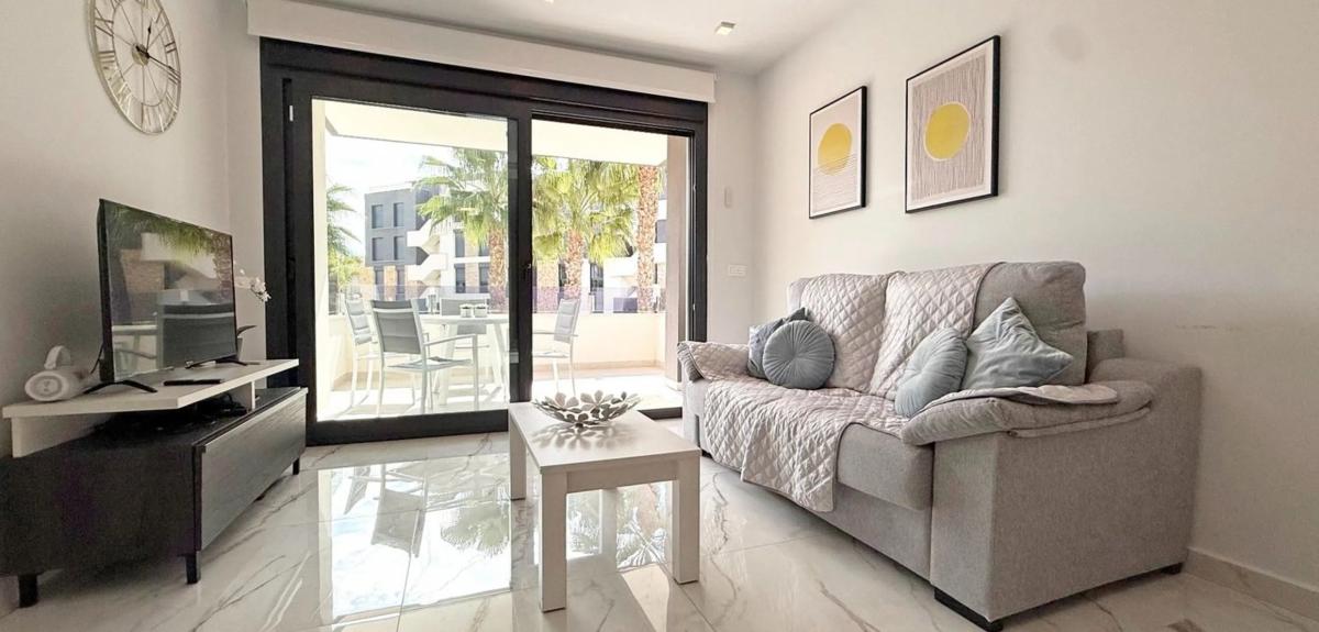 Sale of apartment in Barrio Los Balcones - Los Altos del Edén, Torrevieja
photo 4