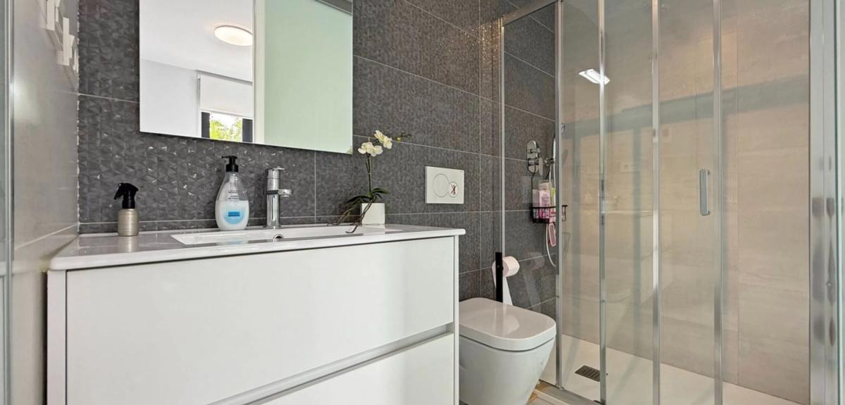 Sale of apartment in Barrio Los Balcones - Los Altos del Edén, Torrevieja
photo 5