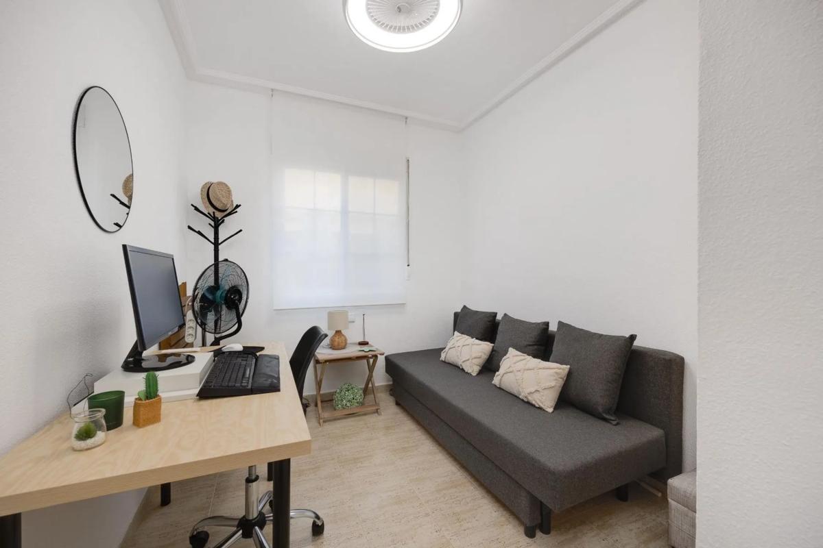 Sprzedaż niezależnego domku jednorodzinnego w Calle Perseo, Torrevieja photo 5