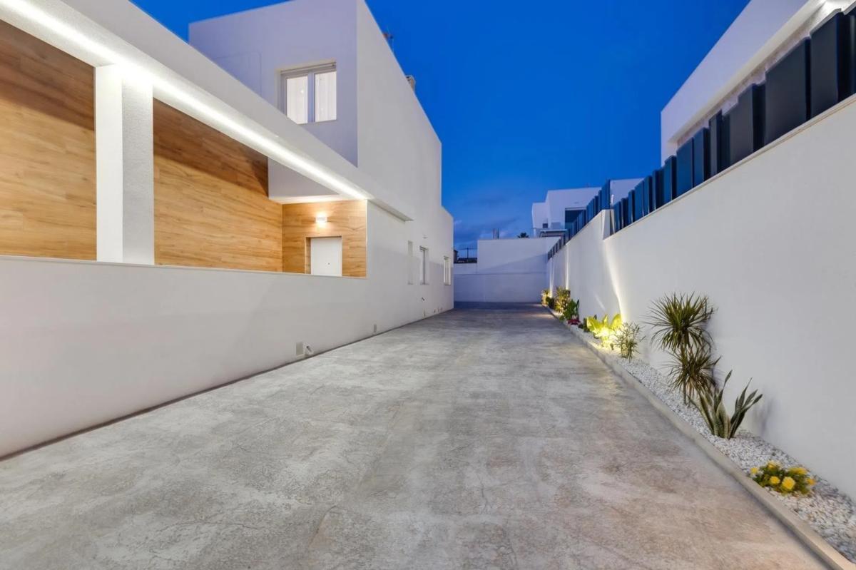 Продажа отдельного шале в Barrio Aguas Nuevas, Торревьеха photo 3