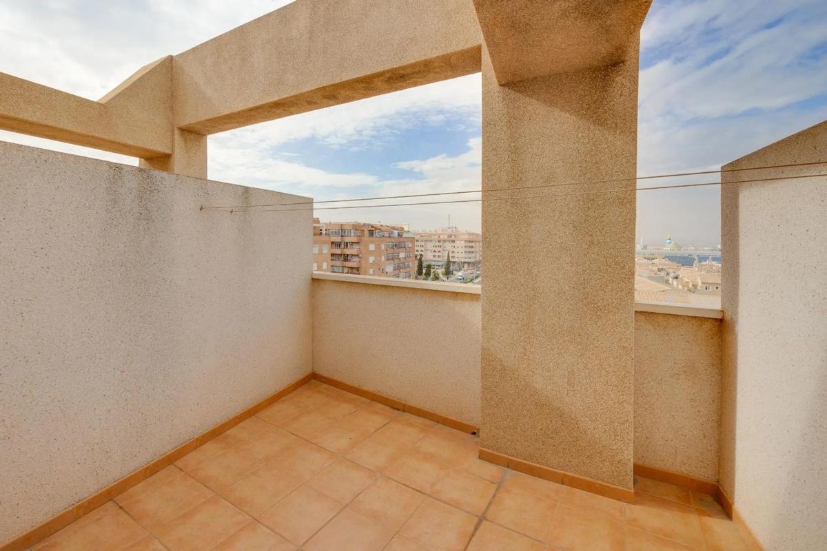 Sprzedaż studia w Calle Caritas, 2, Torrevieja photo 2