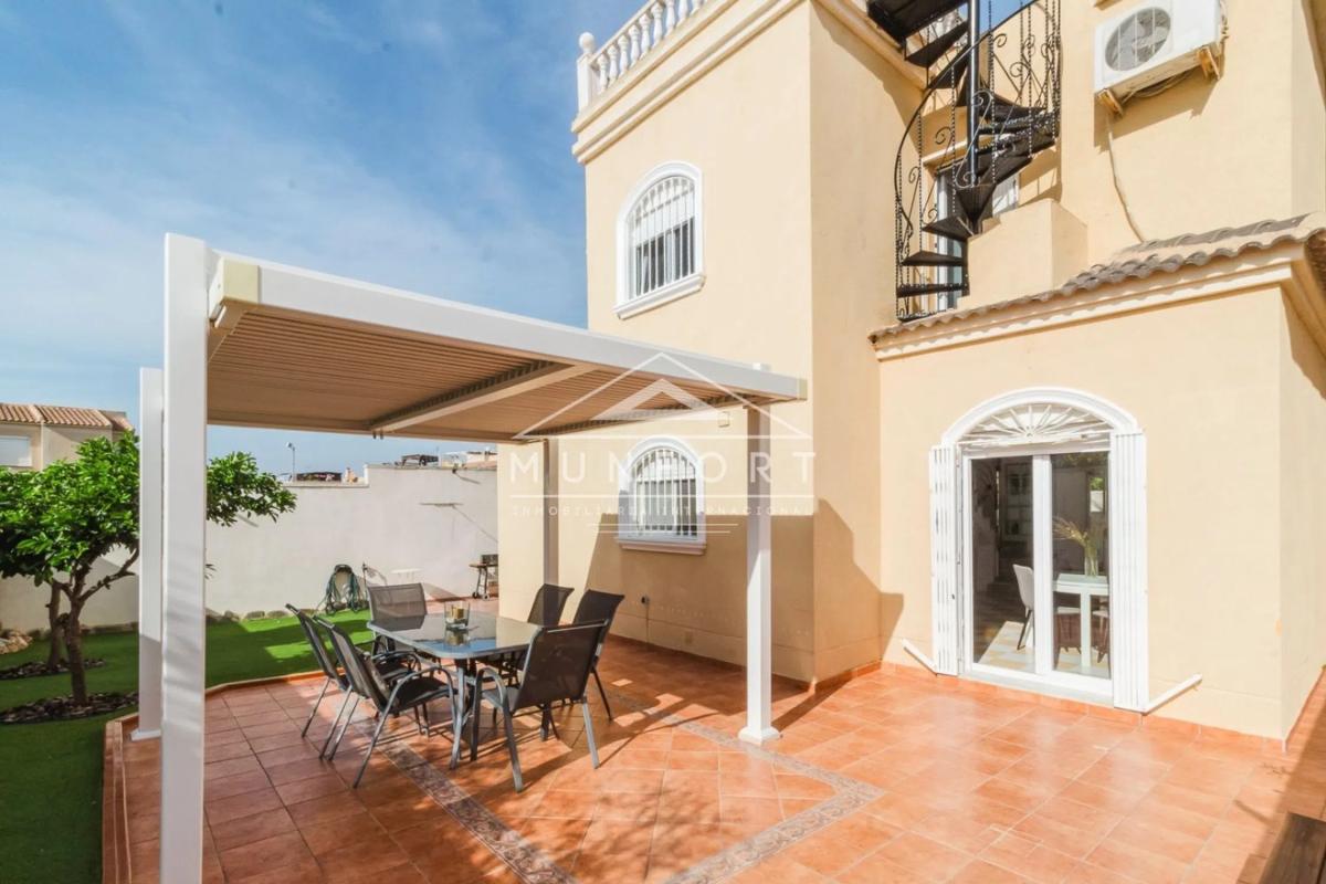 Venta de chalet independiente en Barrio Aguas Nuevas, Torrevieja
 photo 2