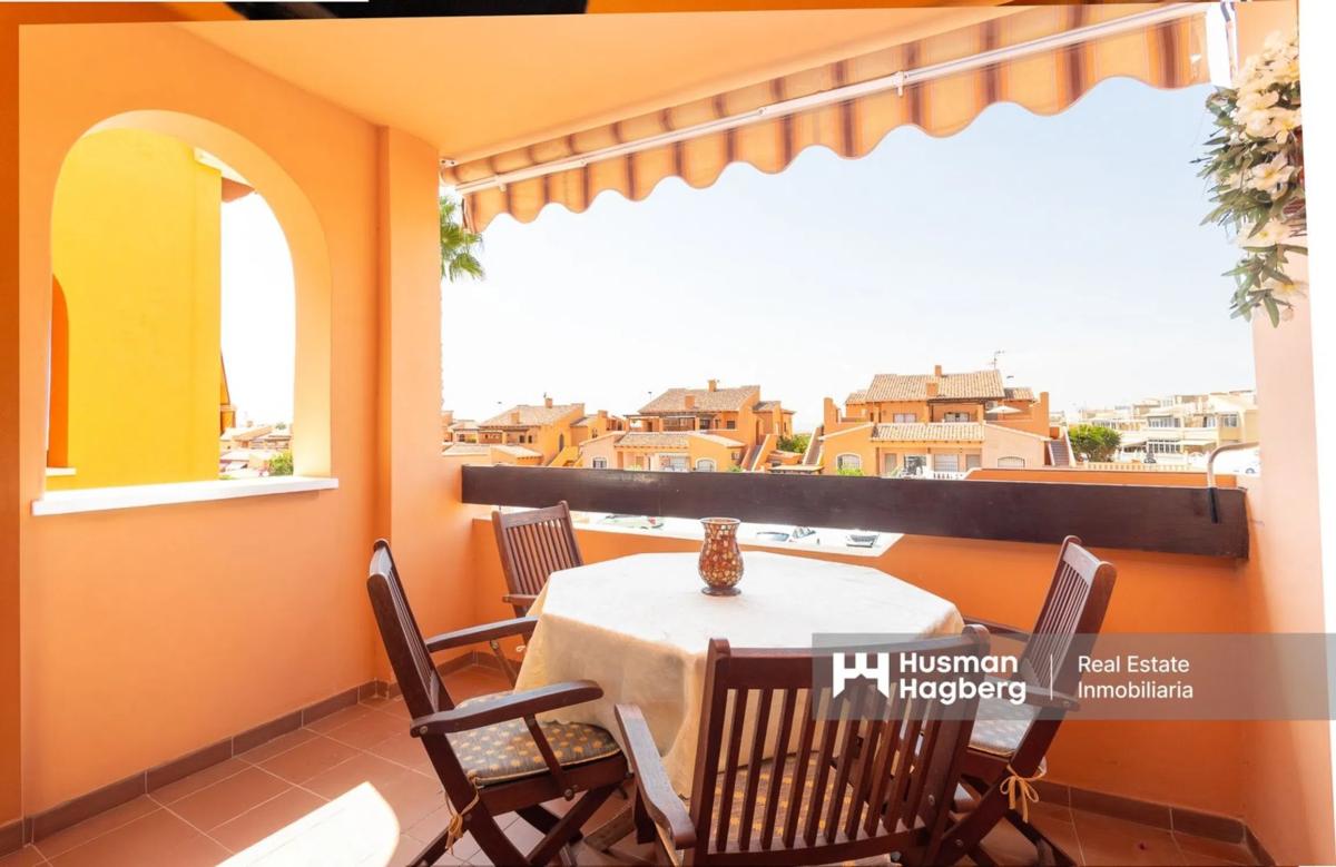 Venta de piso en Calle lanzarote, Torrevieja
photo 3