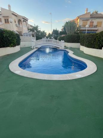 Chalet wolnostojący na sprzedaż w  Calle Baco los Cisnis, Torrevieja photo 4