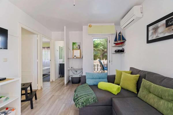 Chalet wolnostojący na sprzedaż w  Calle Islas Hormigas, Torrevieja photo 1