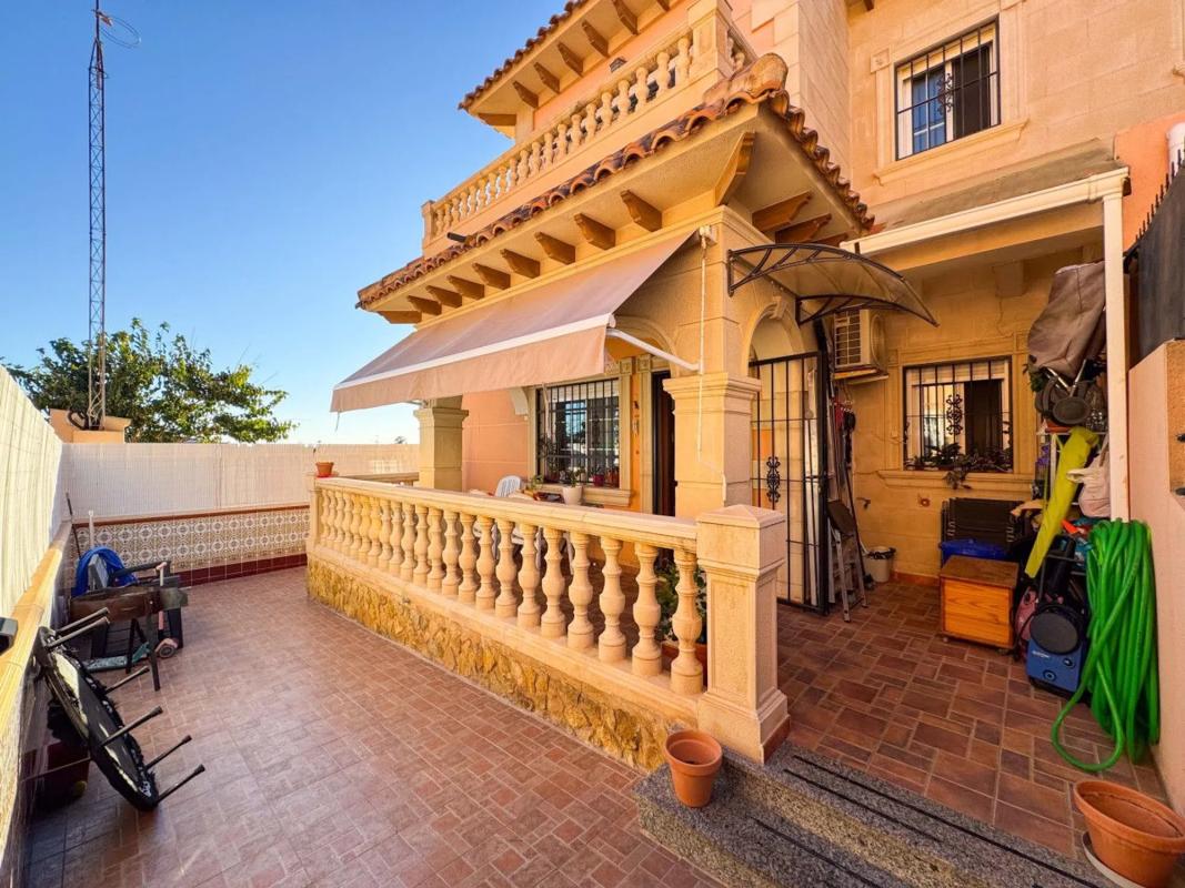 Properties for sale and rent in Spain photo 5