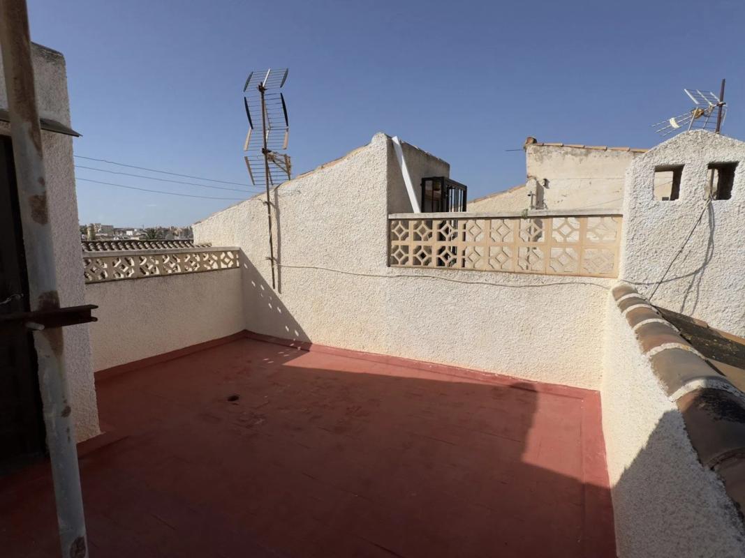 Sale of townhouse in Calle Doctor Alexander Fleming , Torrevieja photo 3