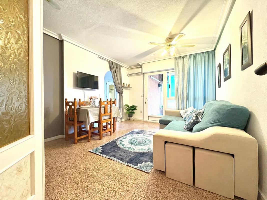 Venta de piso en Calle Mar Baltico, 5, Torrevieja
 photo 2