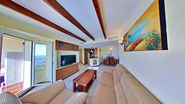 Apartment for sale in Barrio Playa de los Locos, Torrevieja thumbnail 1
