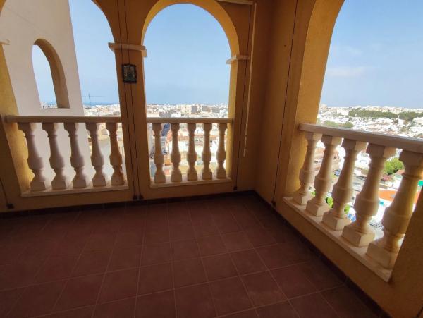 Квартира на продажу на  Avenida Roentgen, 8, Торревьеха photo 3