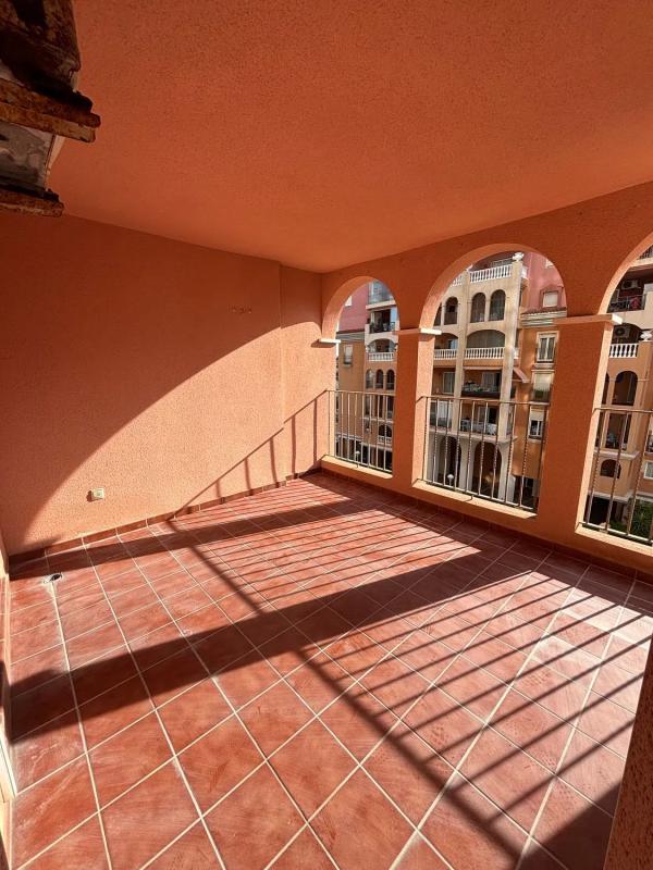 Venta de piso en Avenida roentgen, 7, Torrevieja
 photo 3