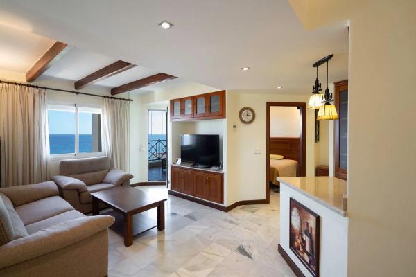 Квартира на продажу на  Avenida Roentgen, Торревьеха photo 2