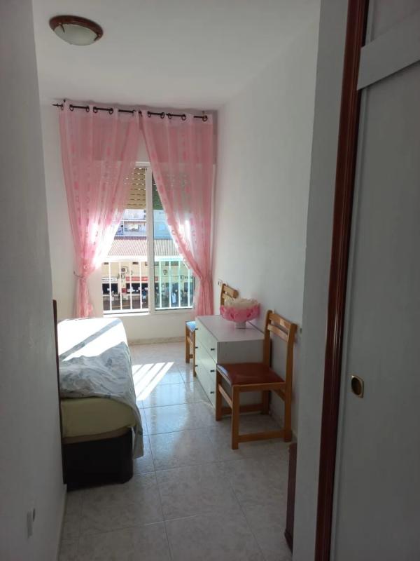 Sprzedaż mieszkania w Calle Patricio Zammit, 46, Torrevieja
 photo 3