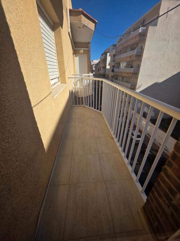 Venta de piso en CL VICENTE BLASCO IBAÑEZ, 101, Torrevieja
 photo 2