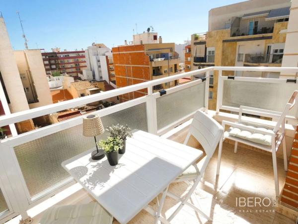 Квартира на продажу на  Calle los Gases, Торревьеха photo 3