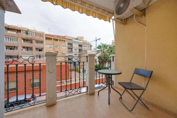Apartment for sale in Calle Virgen de la Paloma, Torrevieja thumbnail 2
