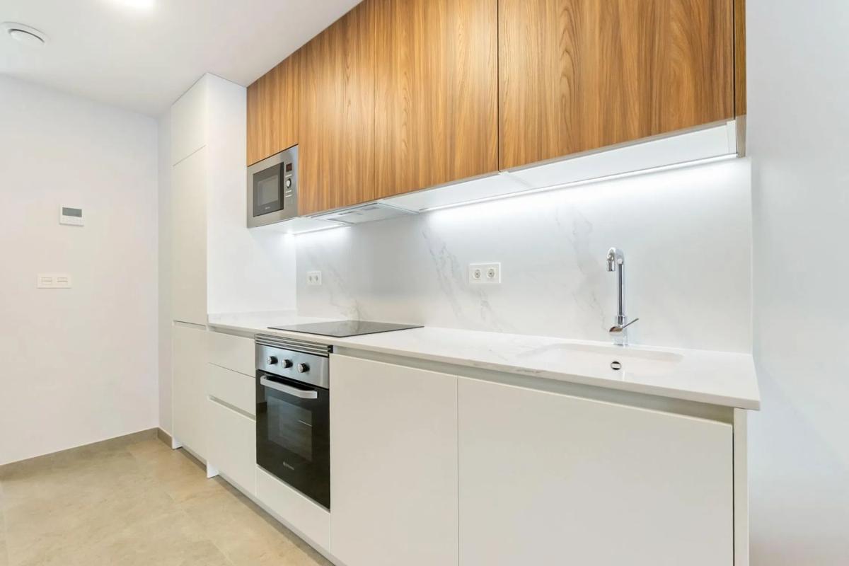 Продажа квартиры на Barrio Las Piscinas Naturales, Торревьеха
photo 2