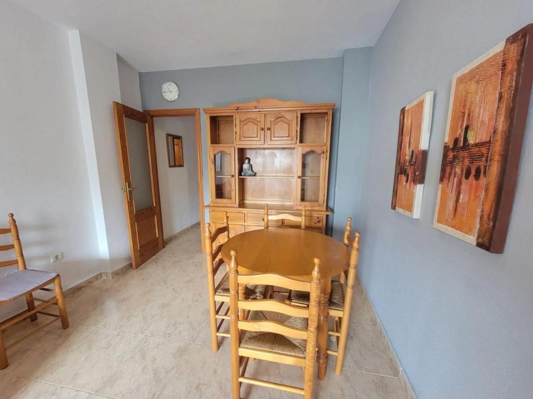 Venta de piso en Barrio Las Piscinas Naturales, Torrevieja
photo 4
