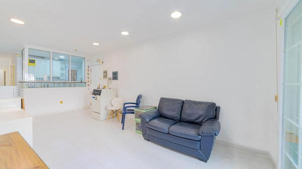 Mieszkanie na sprzedaż w  Calle Concordia, 40, Torrevieja photo 4