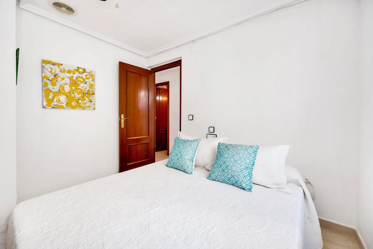 Venta de duplex en CL MORIONES, 4, Torrevieja photo 5