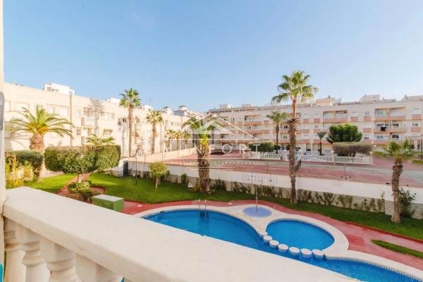 Mieszkanie na sprzedaż w Barrio Antonio Machado, Torrevieja photo 1
